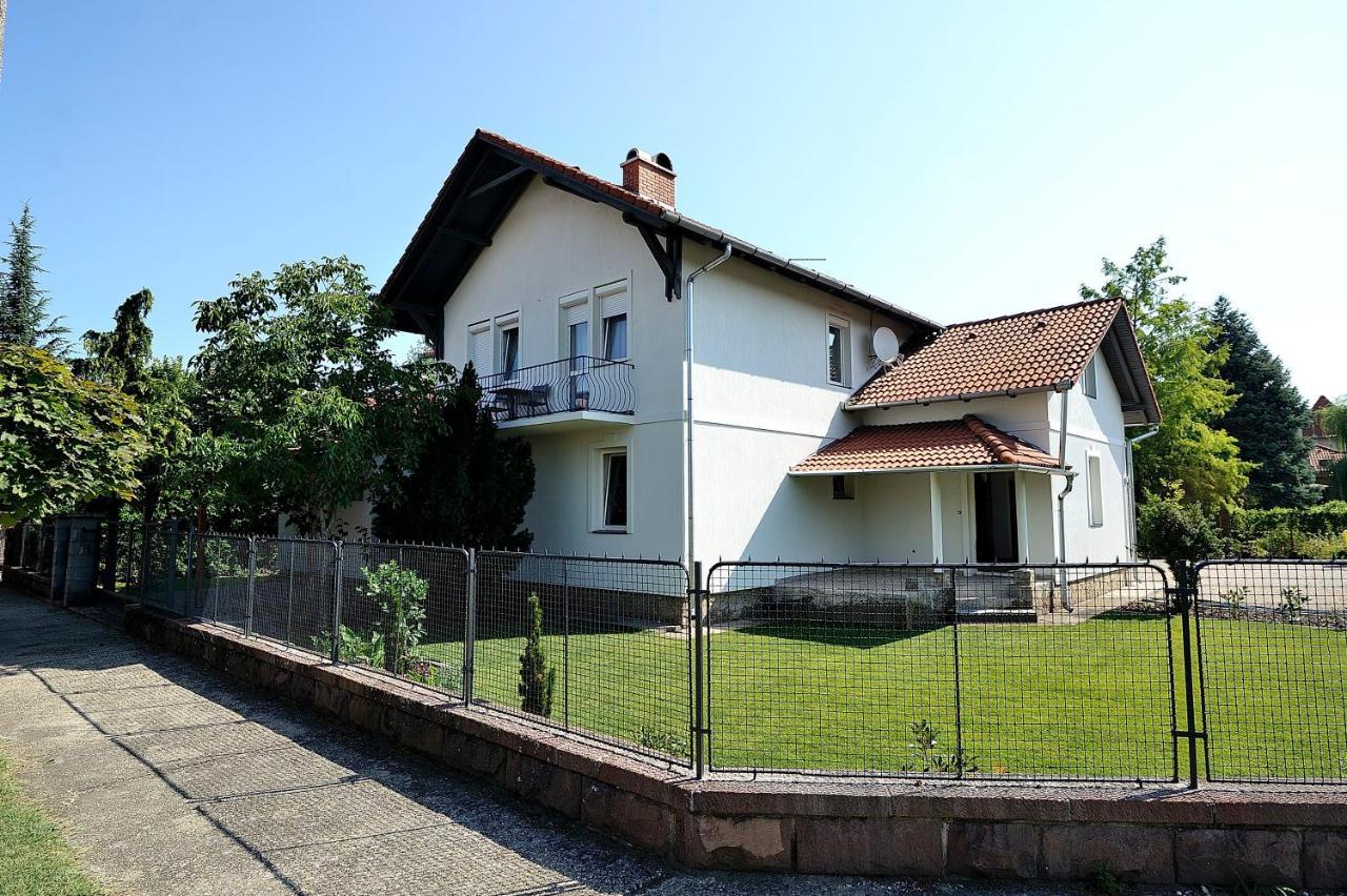 Best Apartman Lelle Balatonlelle Exterior foto